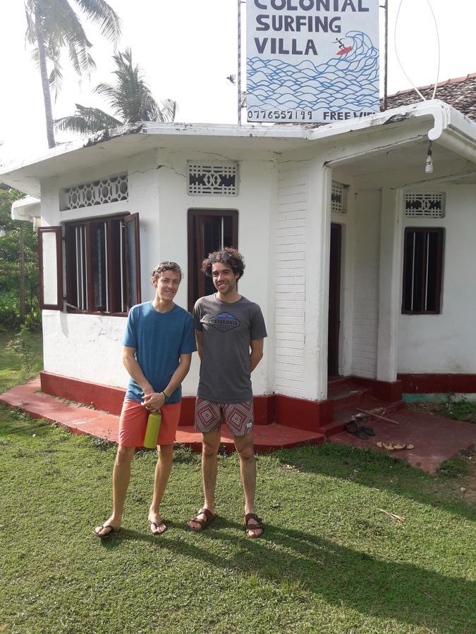 Colonial Surfing Villa Hostel & Home Stay ミディガマ・イースト エクステリア 写真