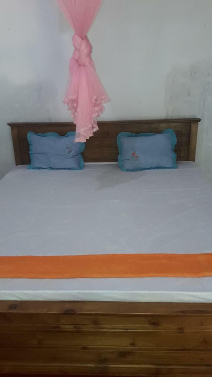 Colonial Surfing Villa Hostel & Home Stay ミディガマ・イースト エクステリア 写真